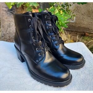 Frye Black Leather Lace-Up Ankle Booties